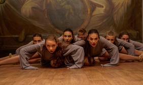 Tänzerinnen der TAM